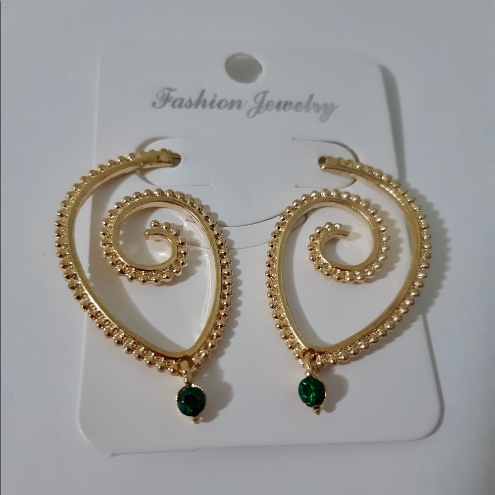 Gold/green spiral earrings